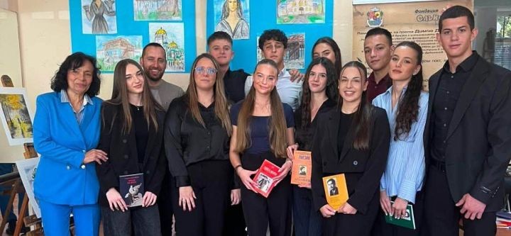 "Поетистите" представиха рецитал в НЧ "Димчо Дебелянов"